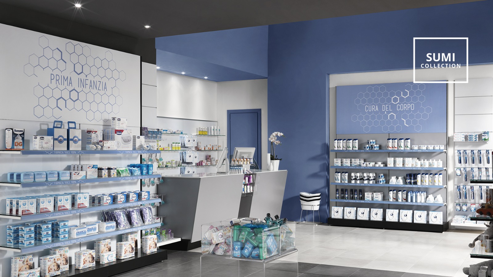 Farmacia blu con ampie aree espositive